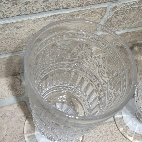 The Pioneer Woman Set of 2 Clear Footed Cassie Goblet Glasses 13 ounces - Picture 3 of 5